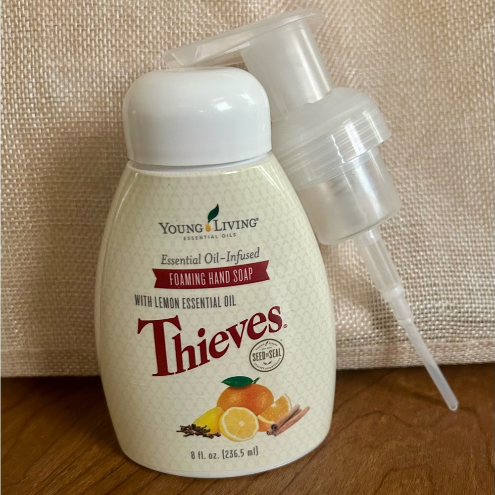 Young Living -Thieves- Immune Boosting Foaming Hand Soap with Pump